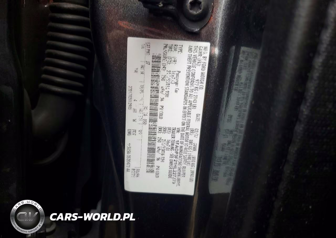 2017 Ford Focus Se VIN:1FADP3F21HL227379 - 12