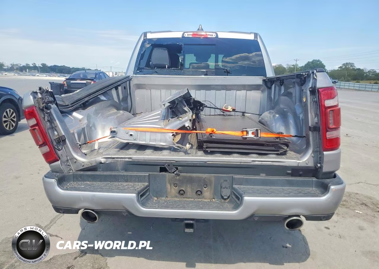 2021 Ram 1500 Laramie VIN:1C6RREJT8MN569133 - 6