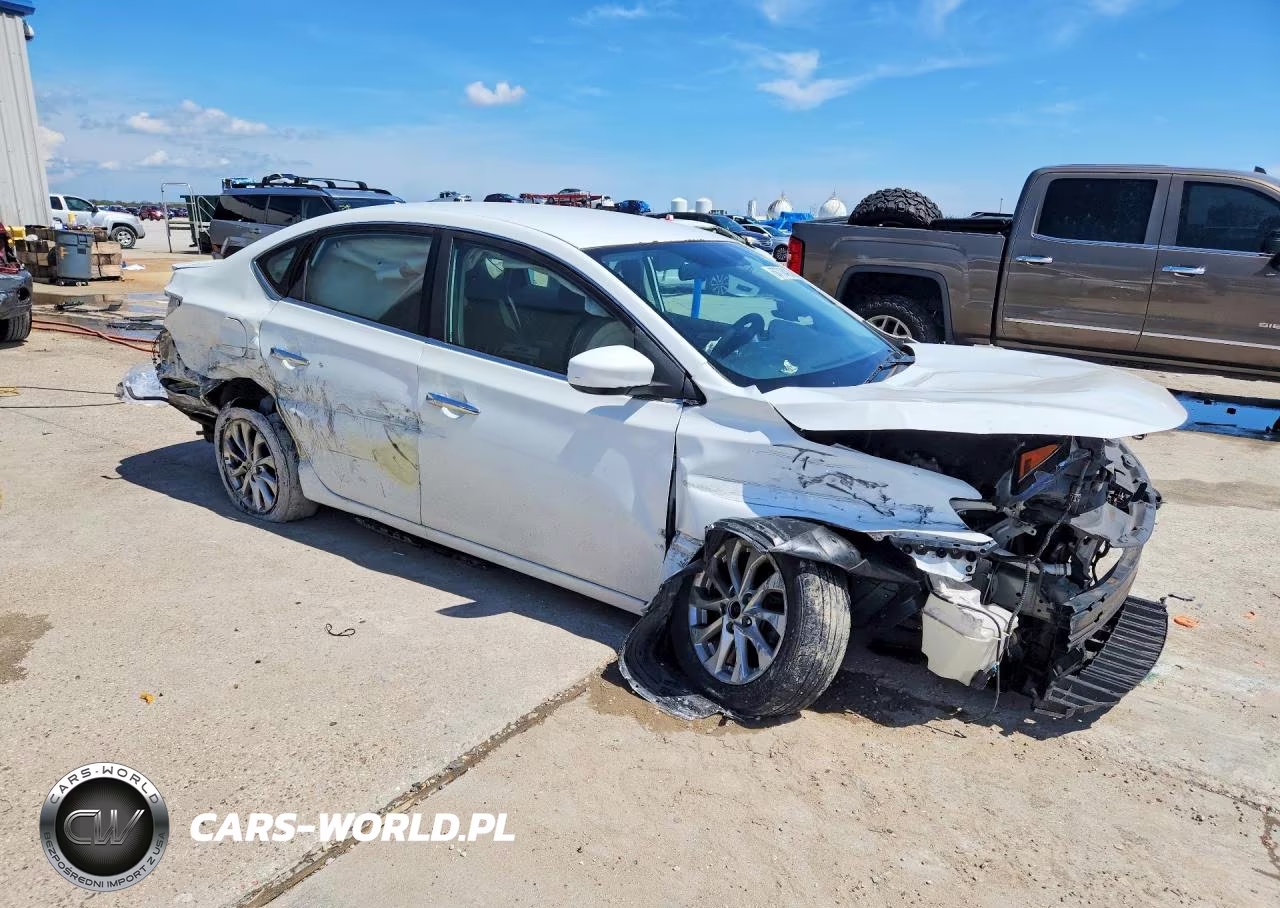 2017 Nissan Sentra S VIN:3N1AB7AP3HY249139 - 4