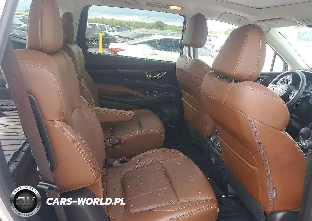 2023 Subaru Ascent Touring VIN:4S4WMAWD2P3428526 - 10