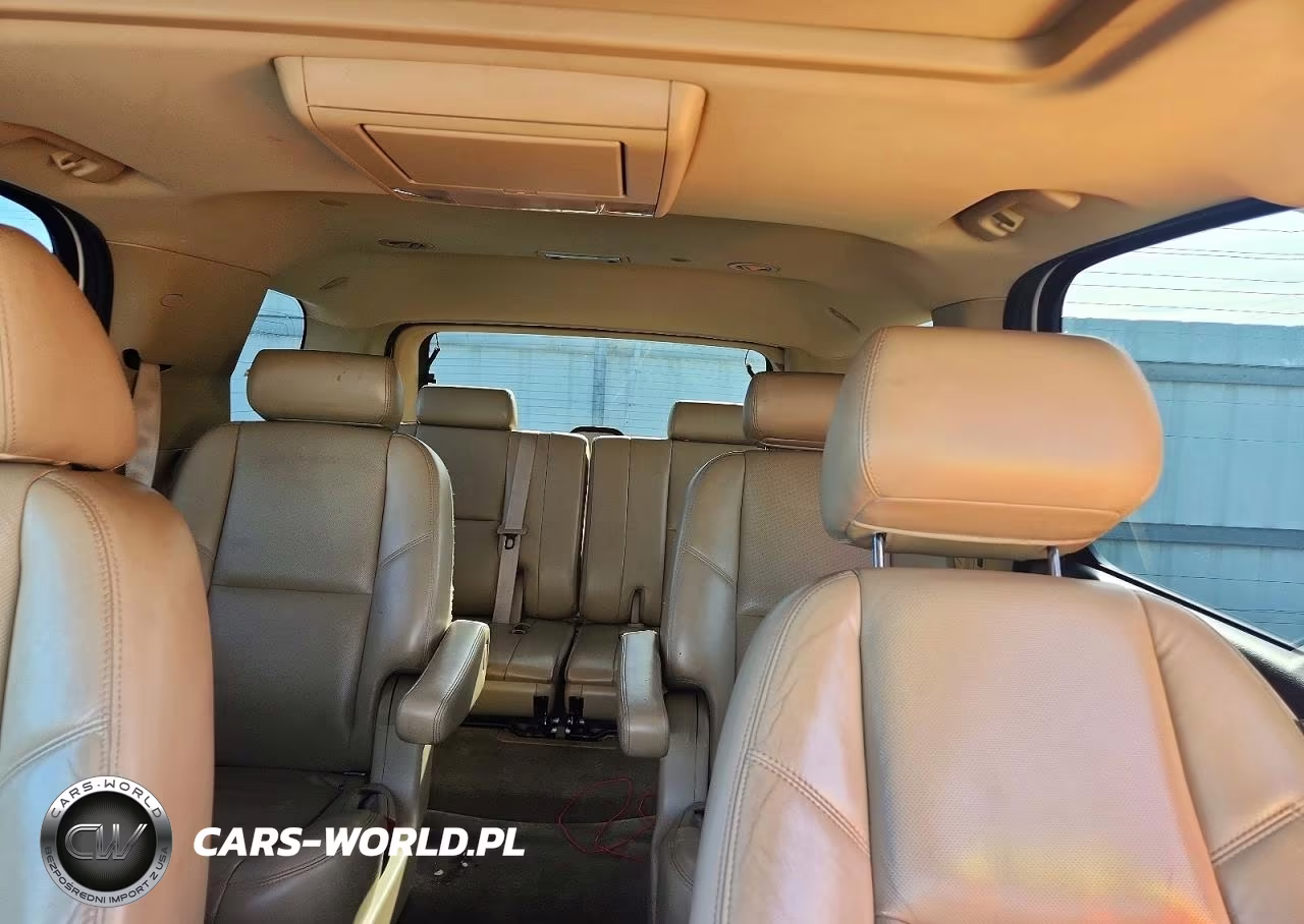 2010 GMC Yukon Denali VIN:1GKUKEEF5AR289738 - 10