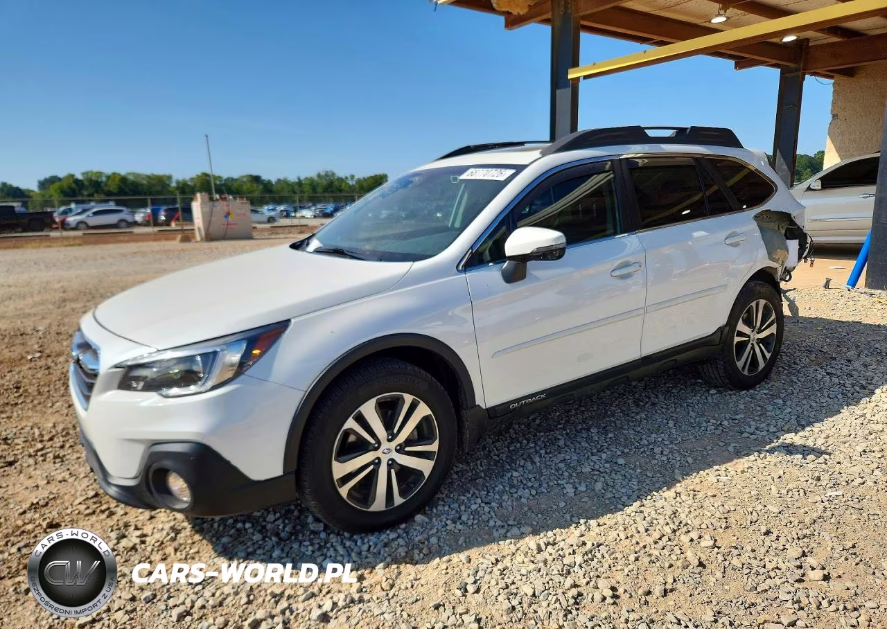 2018 Subaru Outback 3.6R Limited VIN:4S4BSENC4J3379793 - 1