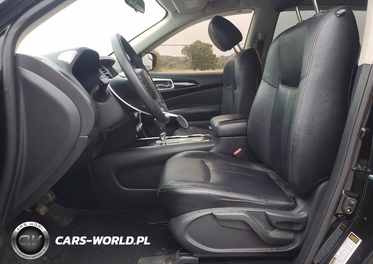 2019 Nissan Pathfinder S VIN:5N1DR2MN8KC636459 - 7