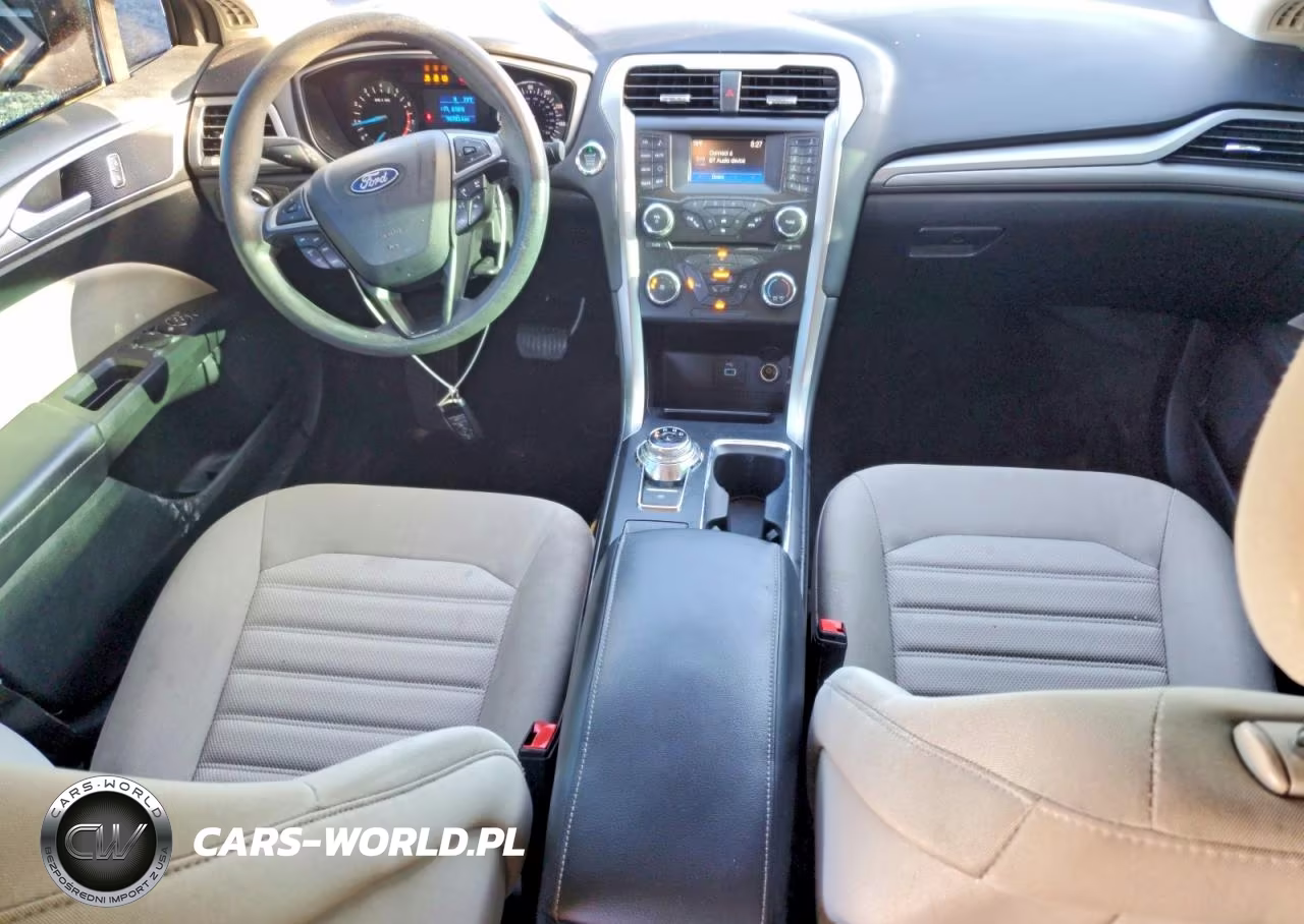 2018 Ford Fusion S VIN:3FA6P0G74JR226705 - 8