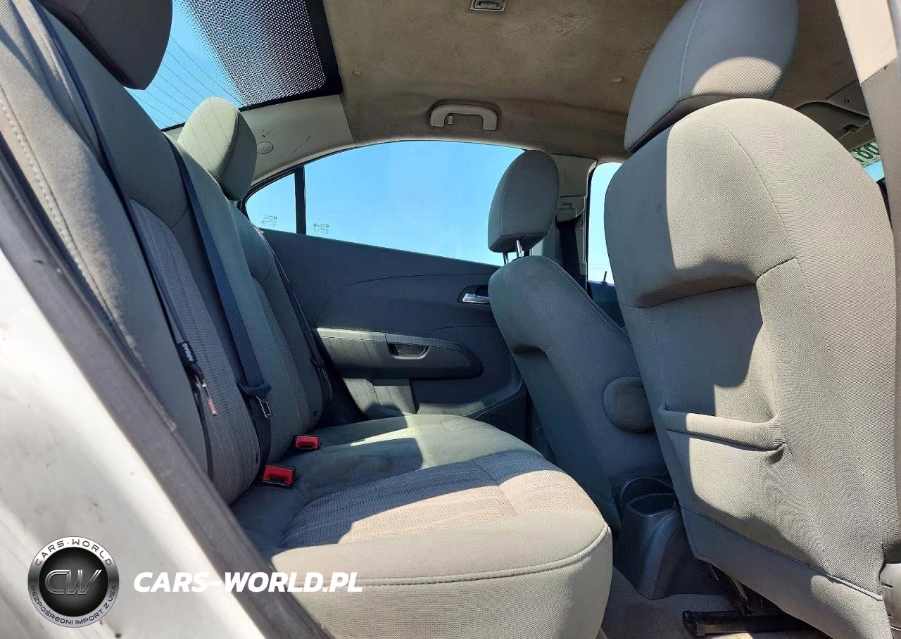 2015 Chevrolet Sonic Lt VIN:1G1JC5SH3F4186798 - 10