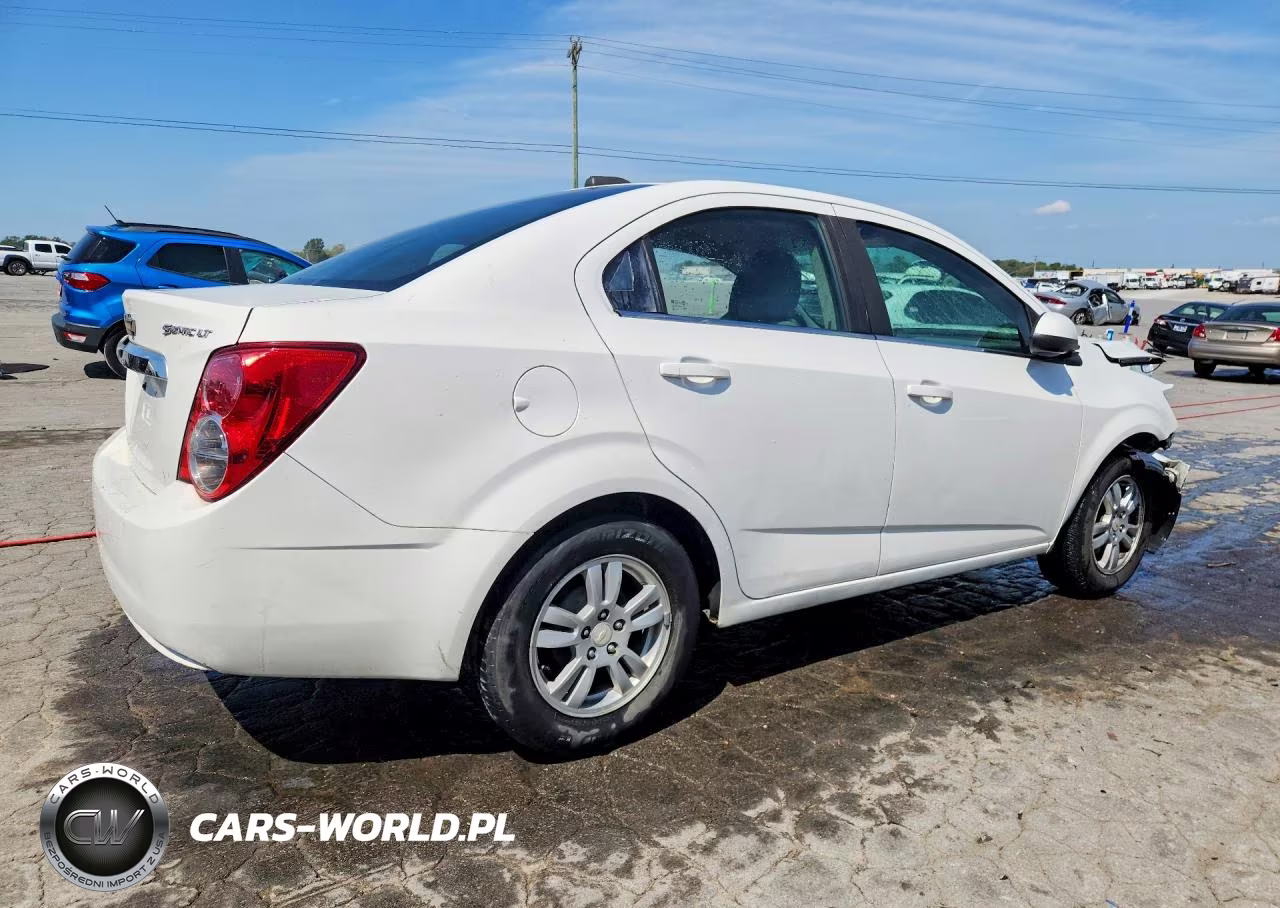 2015 Chevrolet Sonic Lt VIN:1G1JC5SH3F4186798 - 3