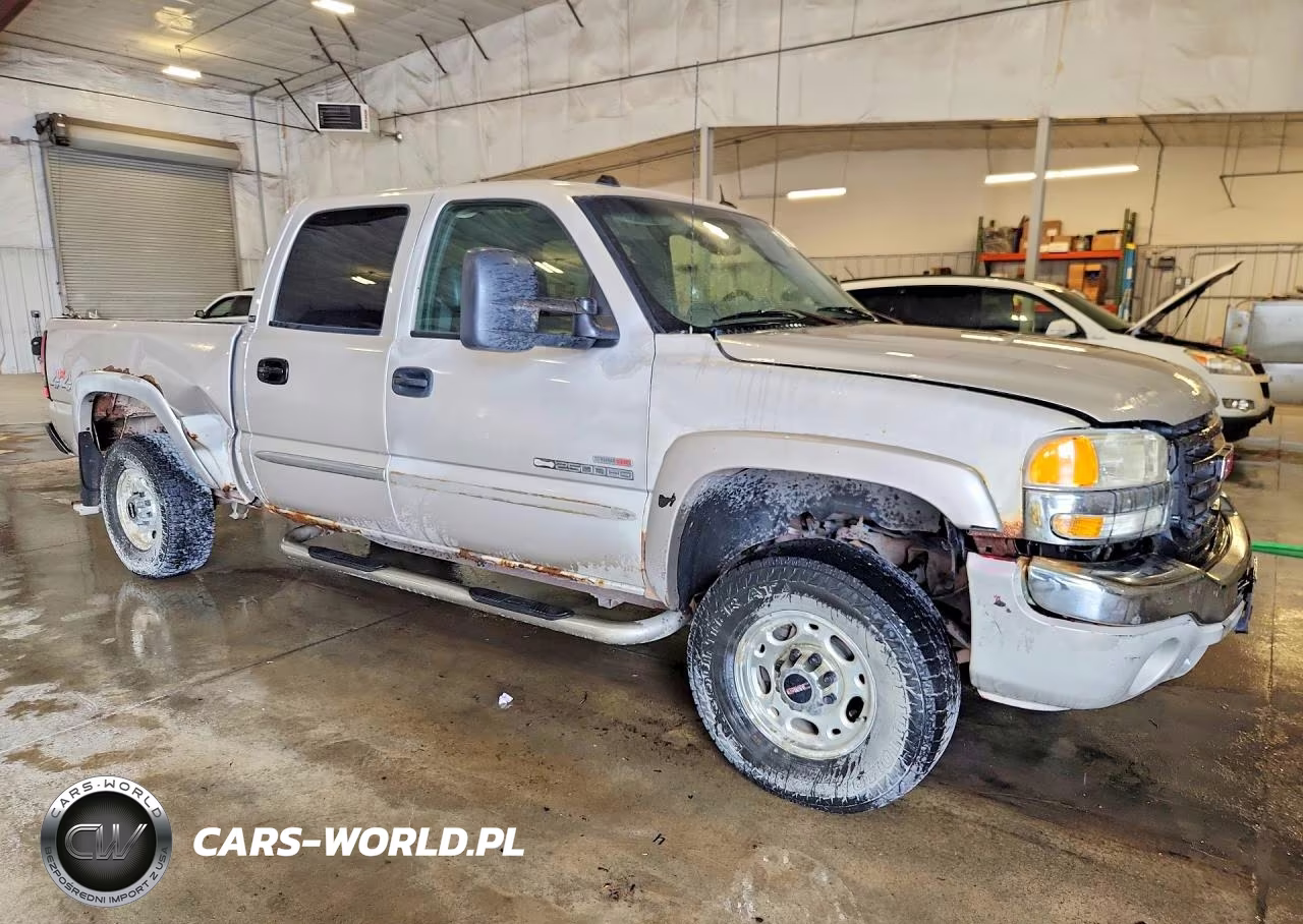 2005 GMC Sierra K2500 Heavy Duty VIN:1GTHK23275F948597 - 4
