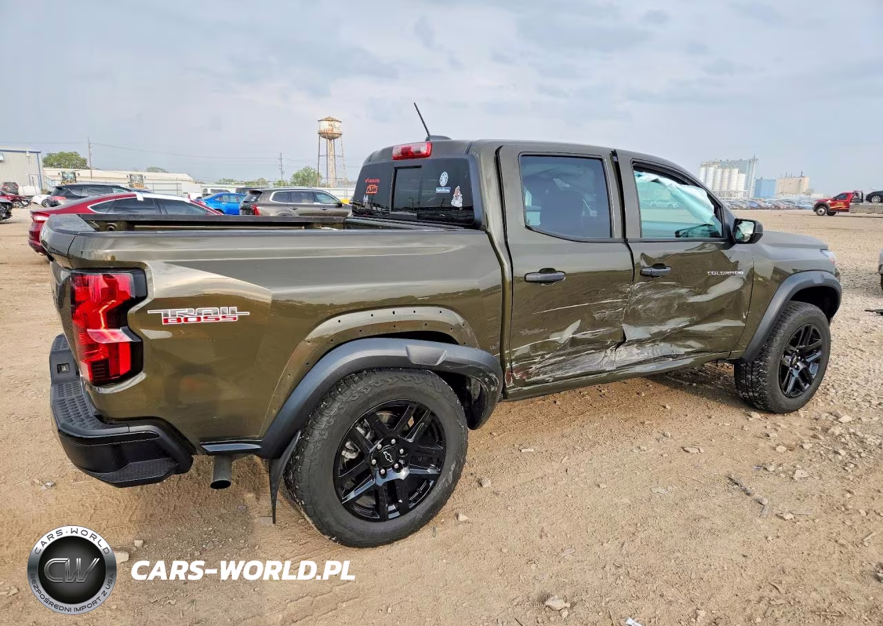 2024 Chevrolet Colorado Trail Boss VIN:1GCPTEEK7R1307881 - 3
