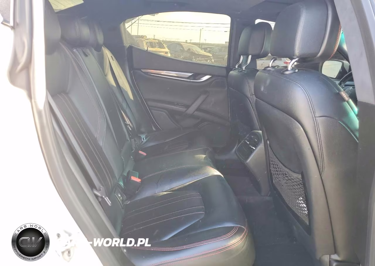 2015 Maserati Ghibli VIN:ZAM57XSA1F1133400 - 10