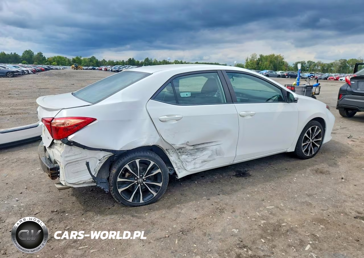 2017 Toyota Corolla Se VIN:2T1BURHE6HC913249 - 3