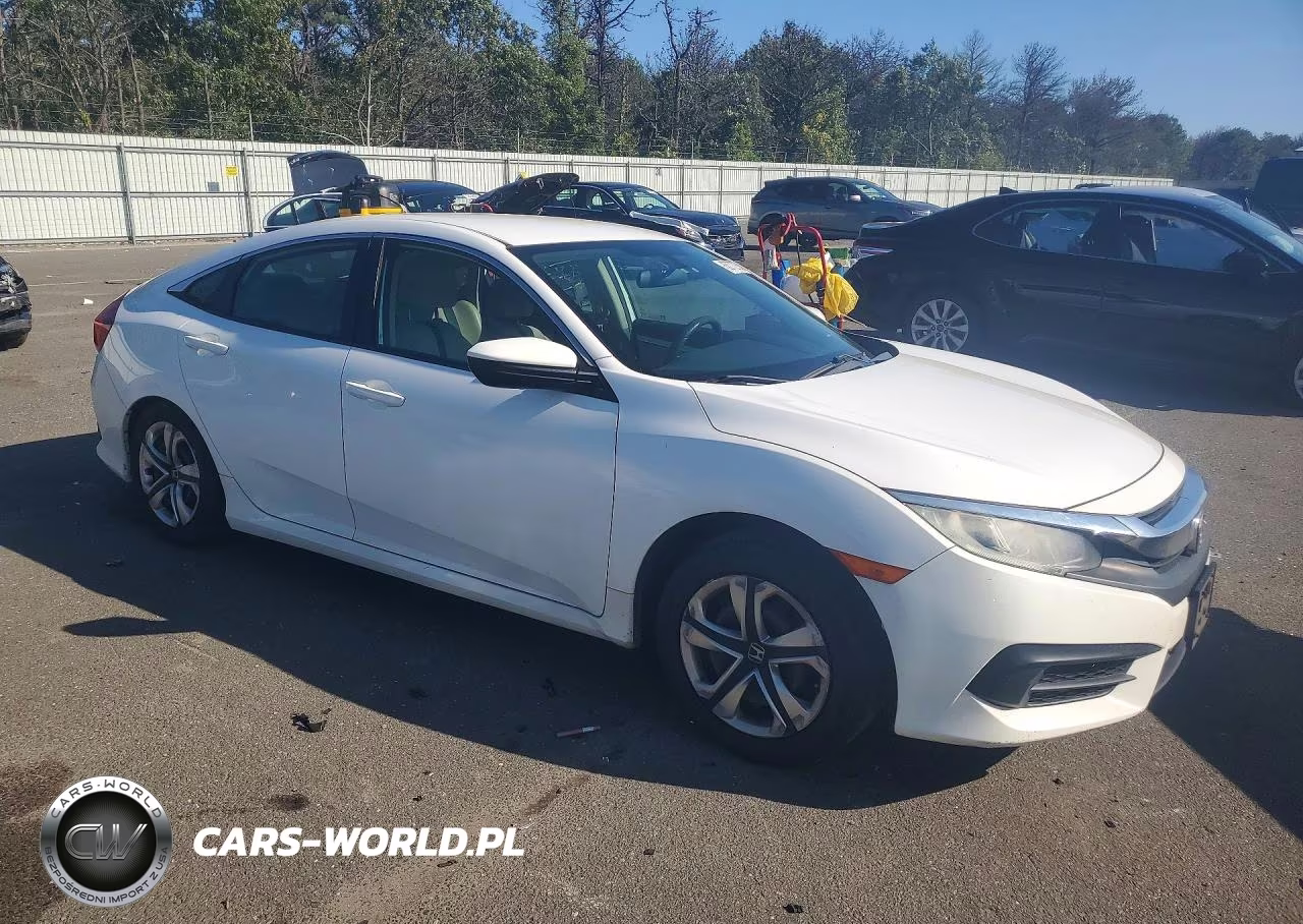 2018 Honda Civic Lx VIN:2HGFC2F50JH574483 - 4
