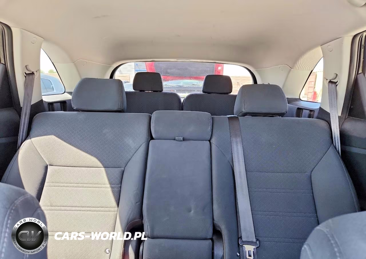 2020 Kia Sorento L VIN:5XYPG4A39LG699038 - 10