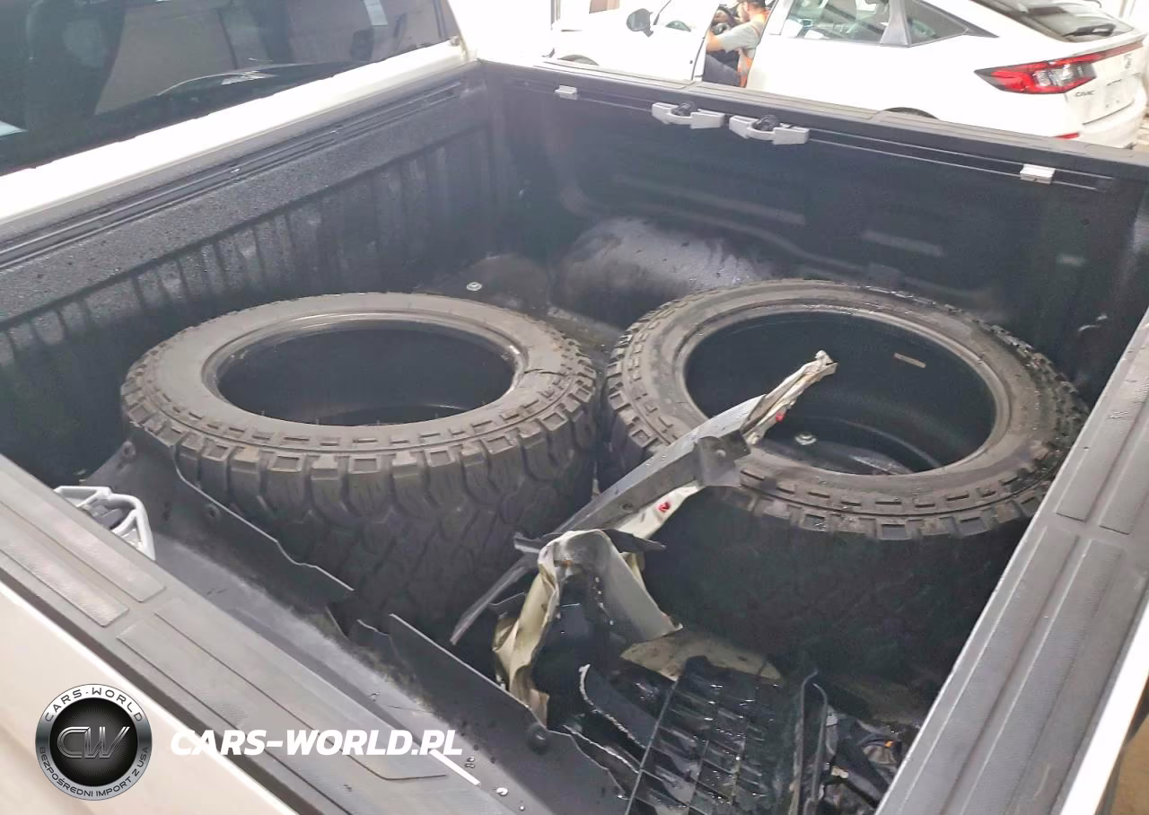 2018 Toyota Tundra 1794 Edition VIN:5TFAY5F18JX697971 - 12