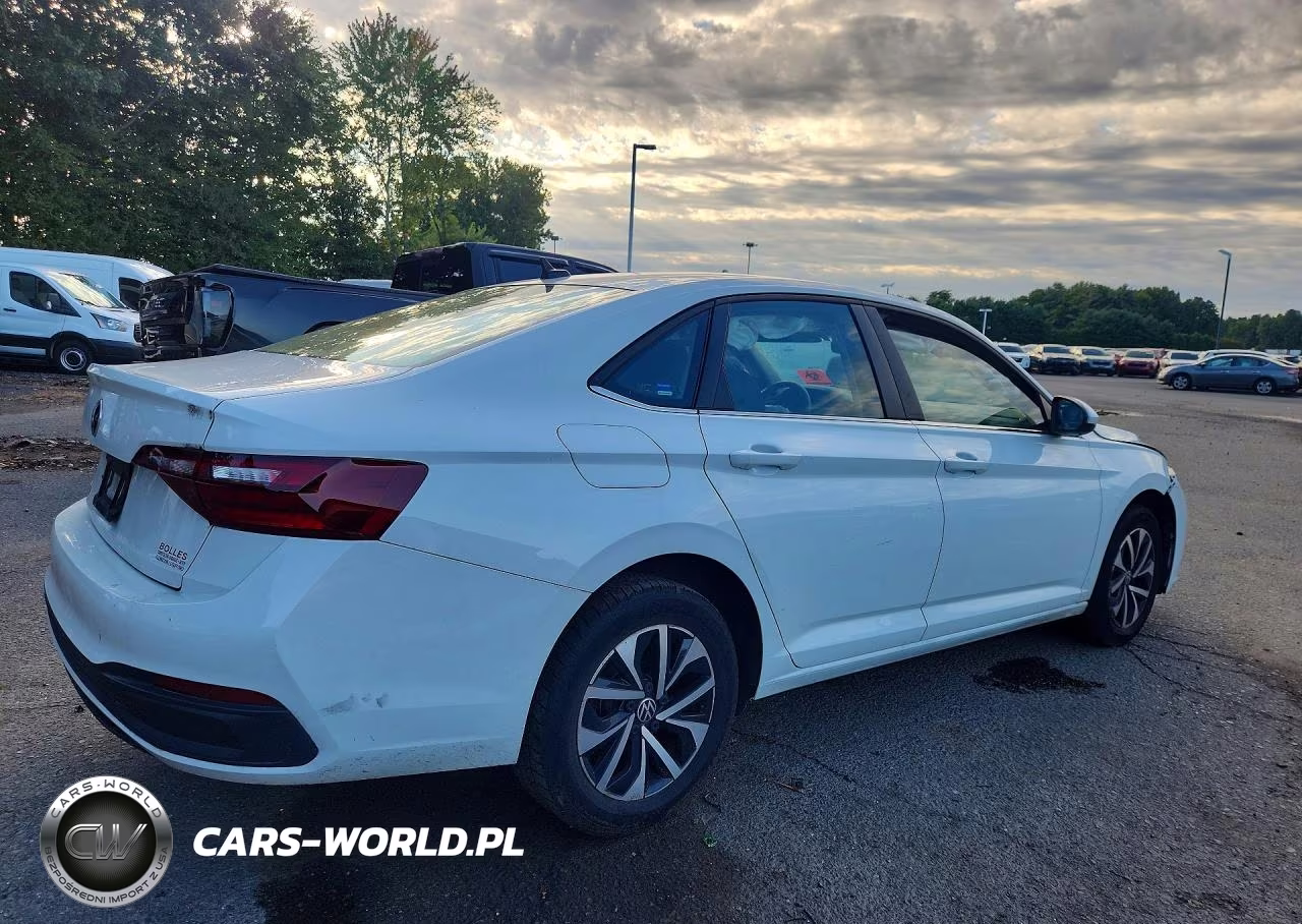 2023 Volkswagen Jetta S VIN:3VW5M7BUXPM007948 - 3