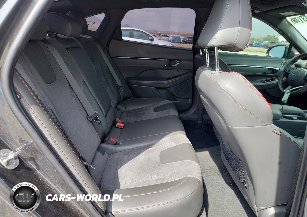 2024 Hyundai Sonata N Line VIN:KMHL54JC6RA400761 - 10