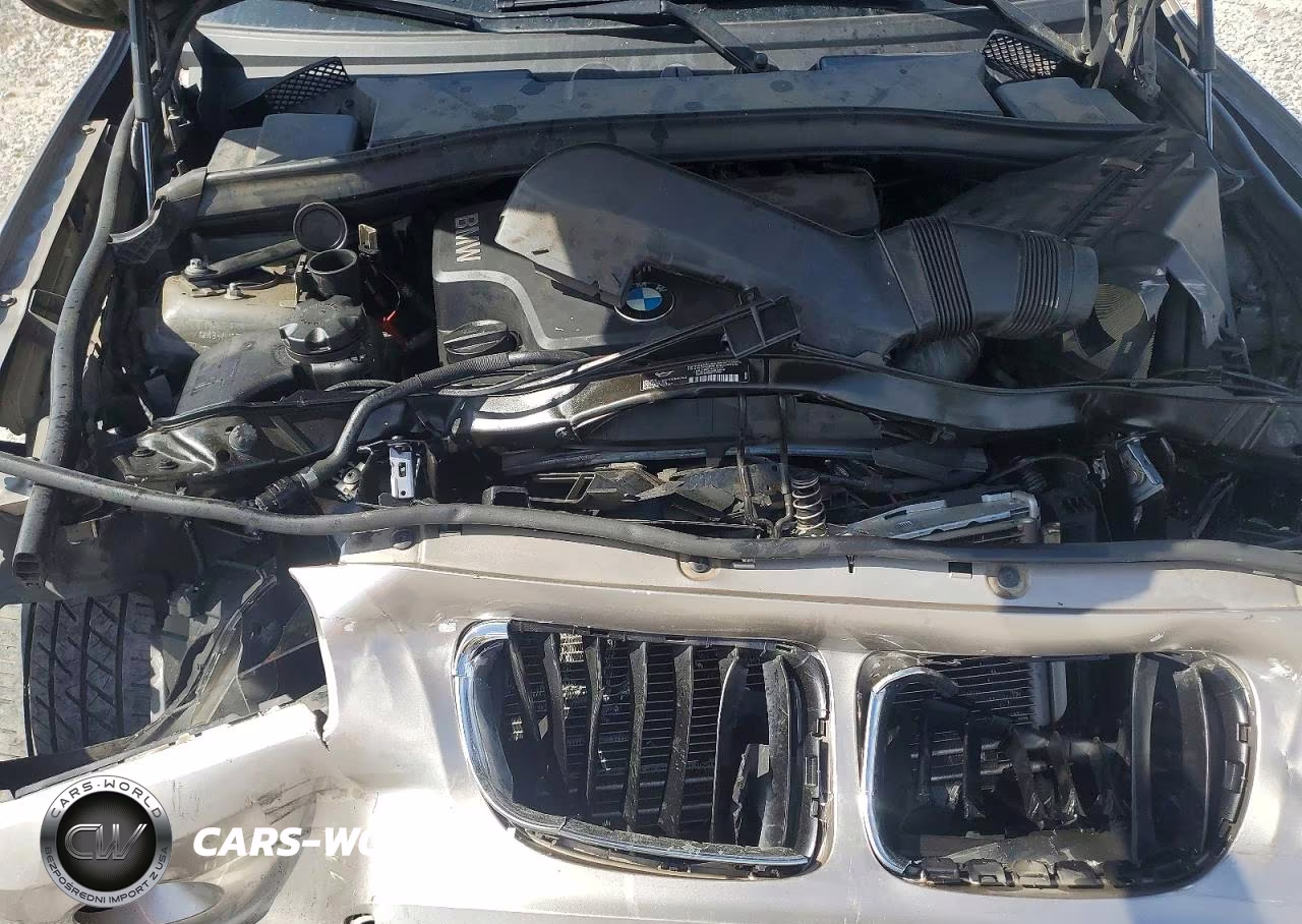 2014 BMW X1 xDrive28I VIN:WBAVL1C50EVY10049 - 12