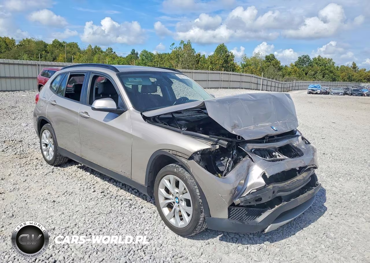 2014 BMW X1 xDrive28I VIN:WBAVL1C50EVY10049 - 4