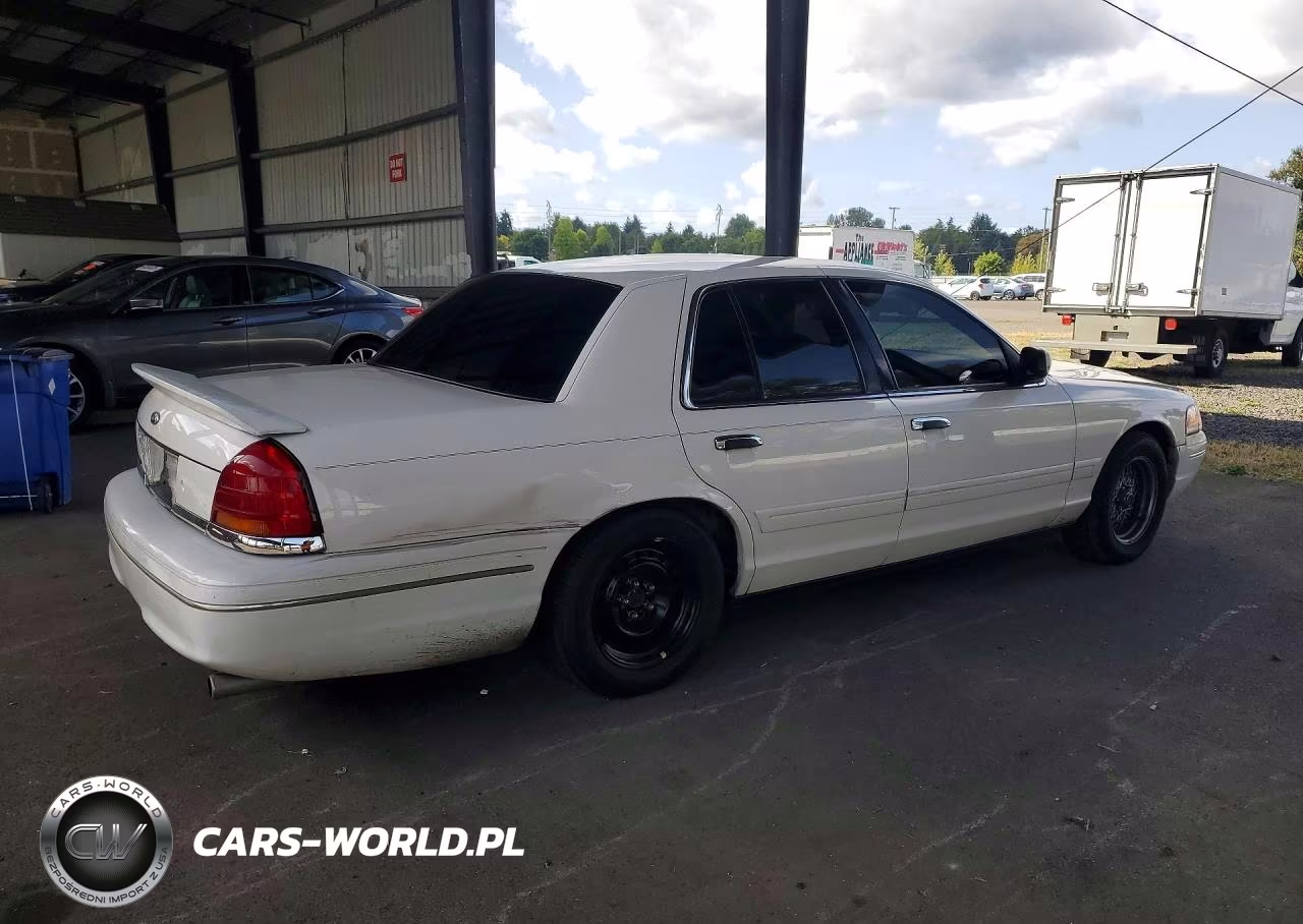 2002 Ford Crown Victoria Lx VIN:2FAFP74W22X159612 - 3
