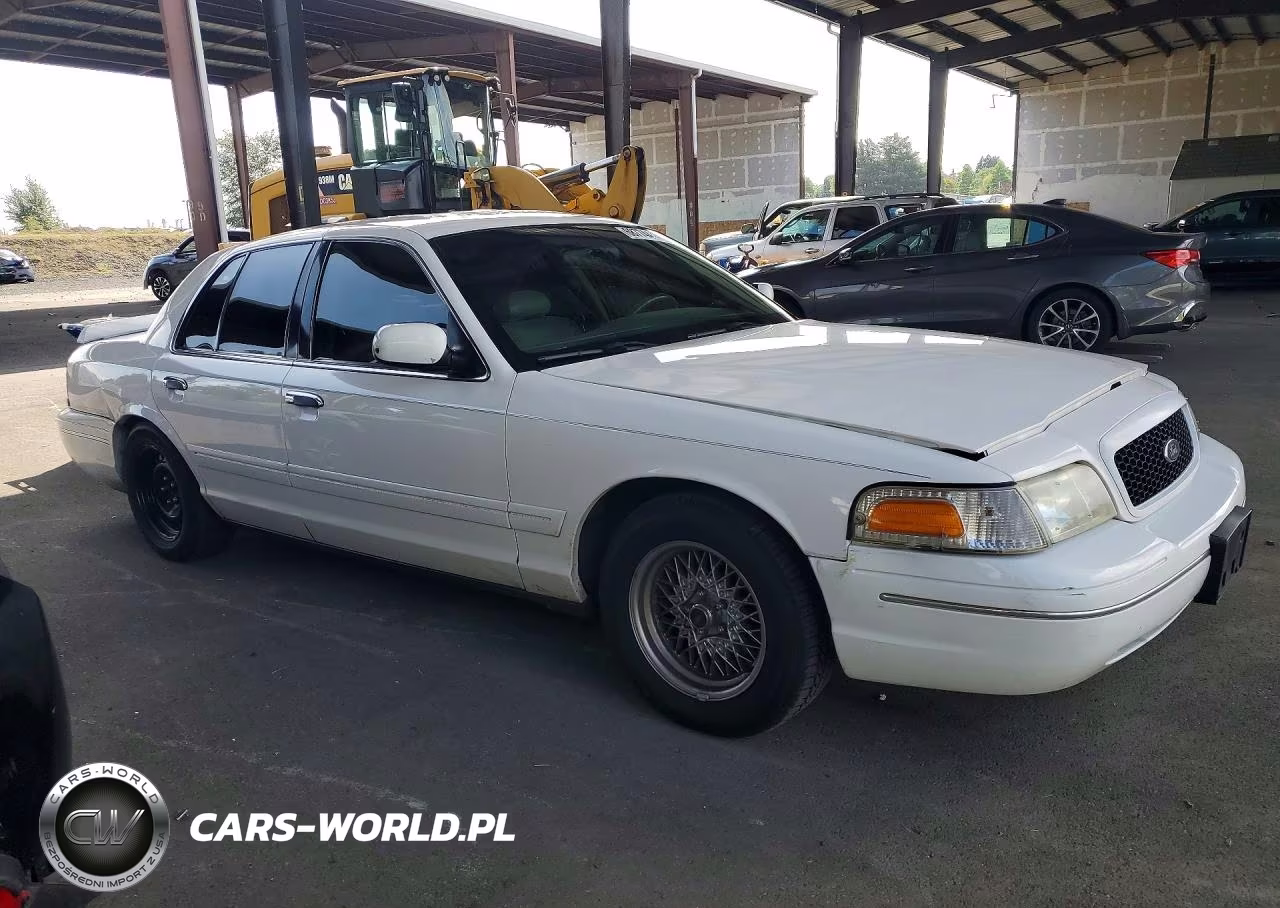 2002 Ford Crown Victoria Lx VIN:2FAFP74W22X159612 - 4