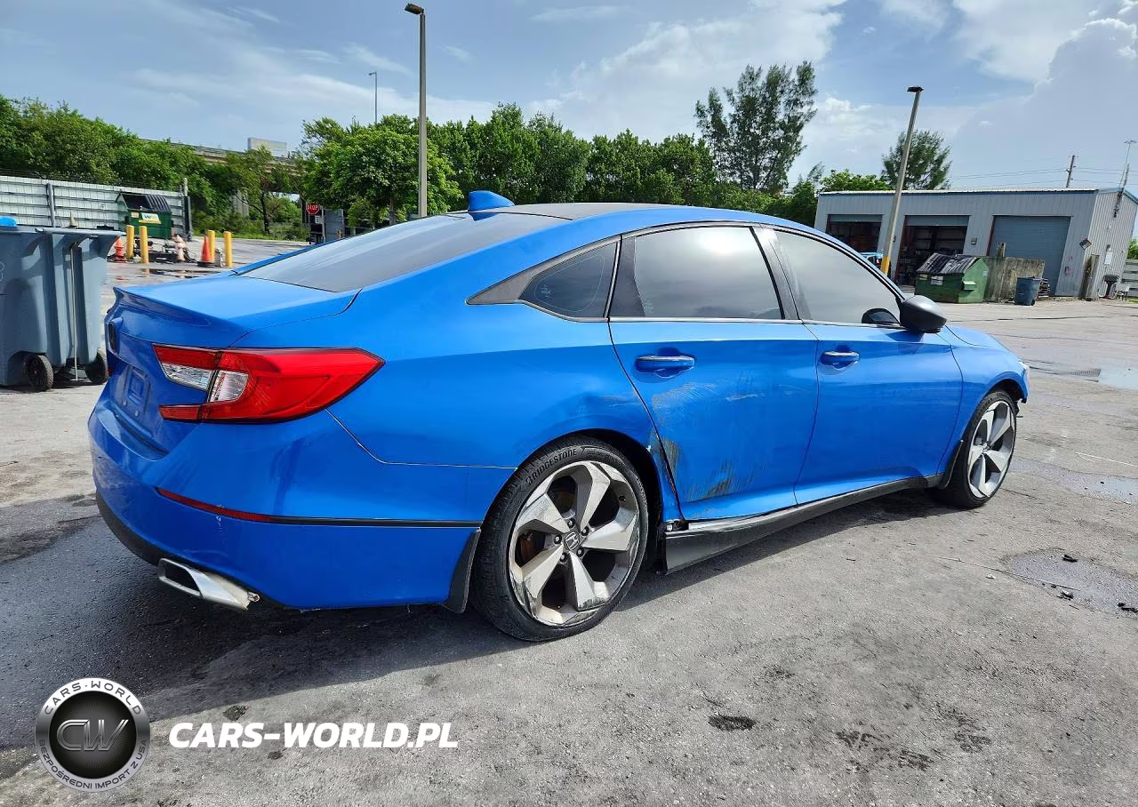 HONDA ACCORD VIN:1HGCV1F92JA003022 - 3