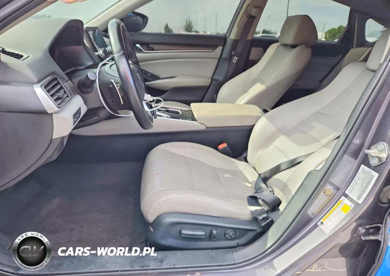 HONDA ACCORD VIN:1HGCV1F92JA003022 - 7