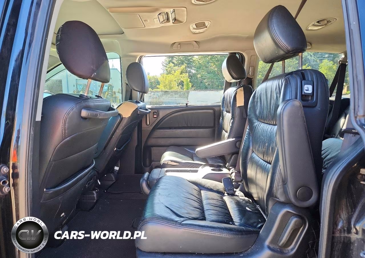 2010 Honda Odyssey Touring VIN:5FNRL3H94AB095457 - 11