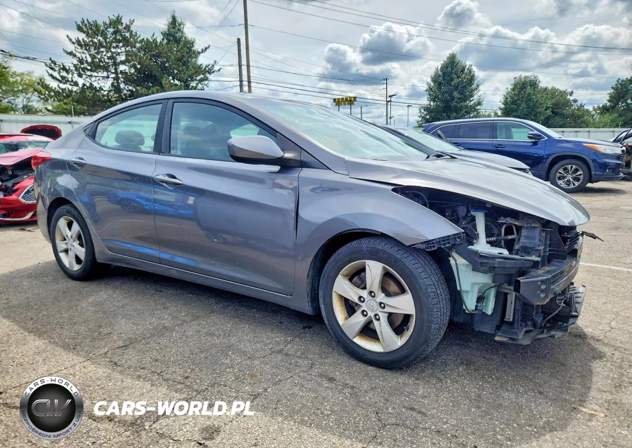 2011 Hyundai Elantra Gls VIN:5NPDH4AEXBH050129 - 4