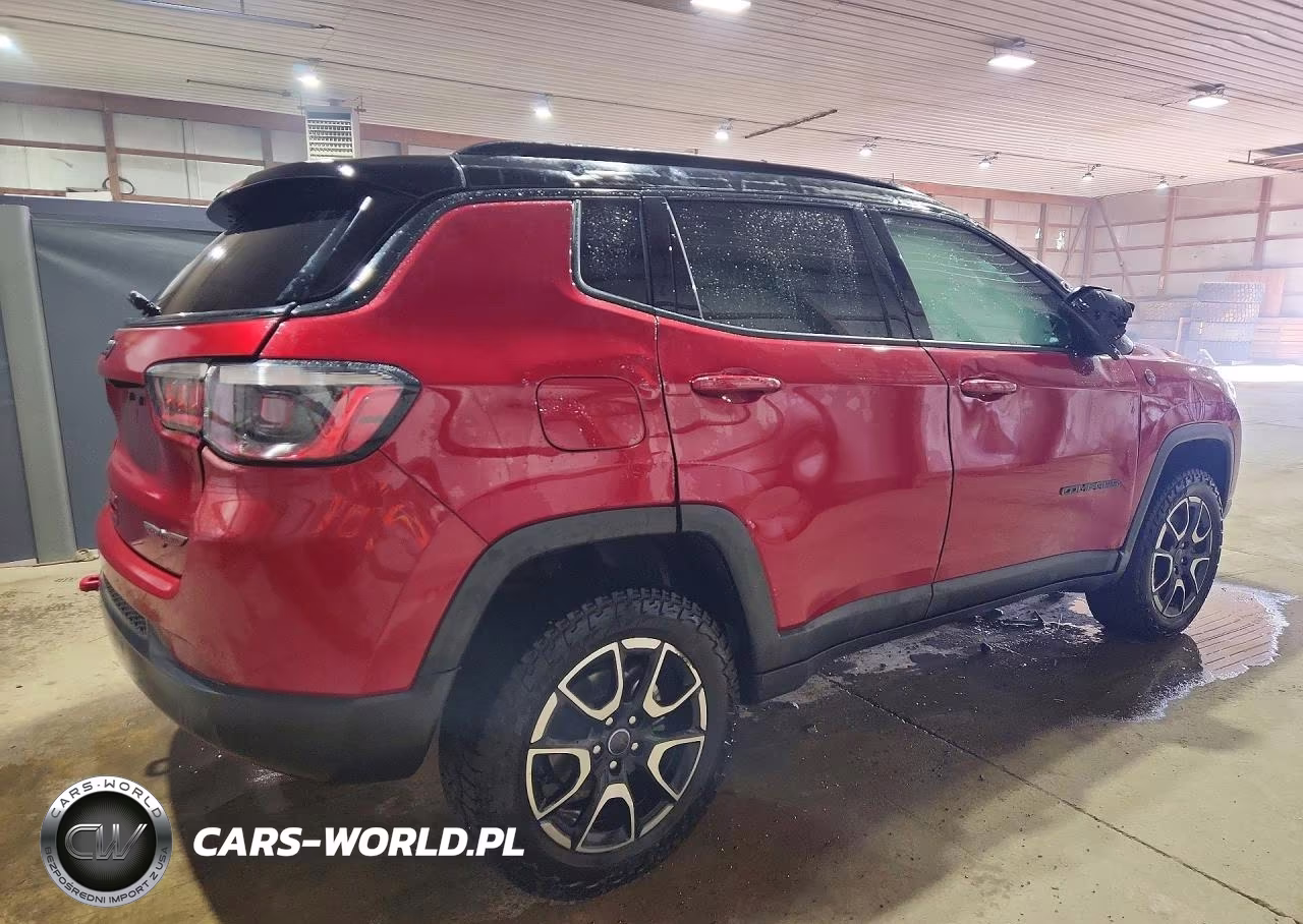 2025 Jeep Compass Trailhawk VIN:3C4NJDDN5ST551000 - 3