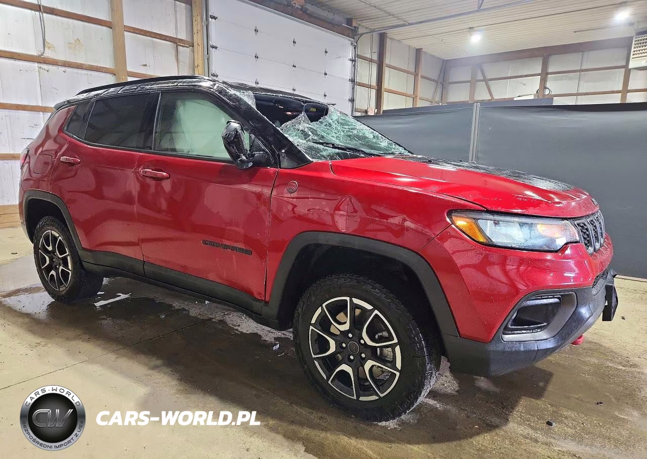 2025 Jeep Compass Trailhawk VIN:3C4NJDDN5ST551000 - 4