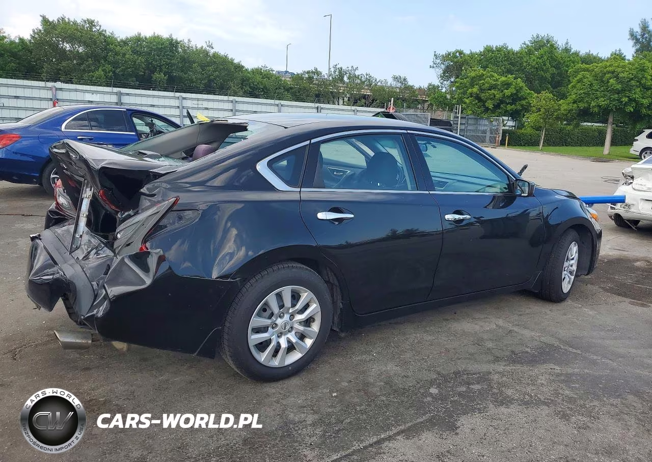 2018 Nissan Altima 2.5 S VIN:1N4AL3AP1JC293051 - 3