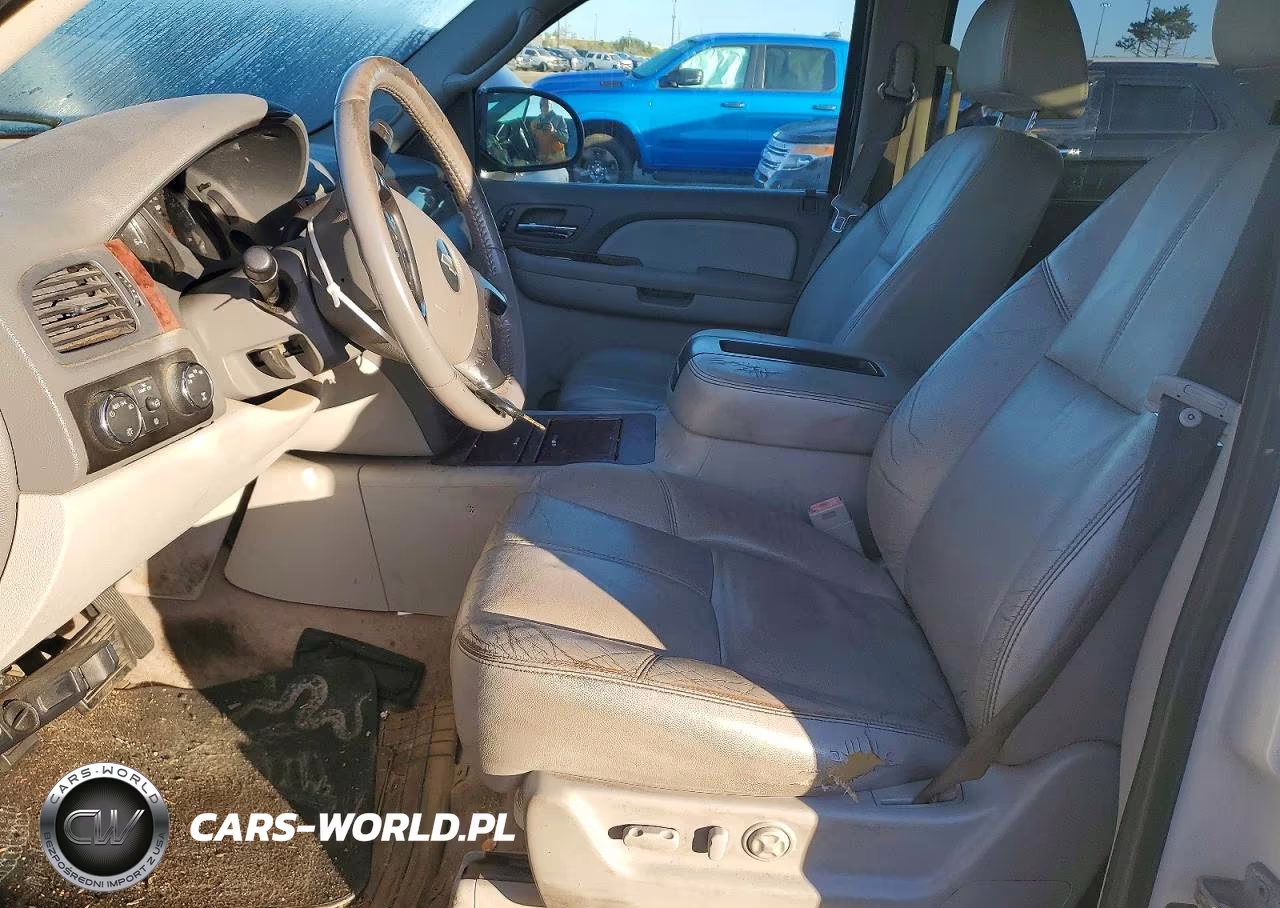 2008 Chevrolet Avalanche K1500 VIN:3GNFK123X8G293275 - 7