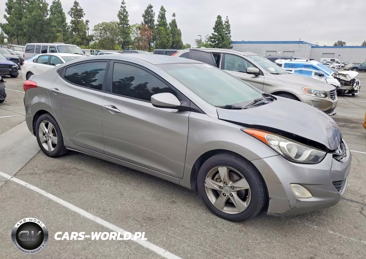 2012 Hyundai Elantra Gls VIN:KMHDH4AE6CU349992 - 4