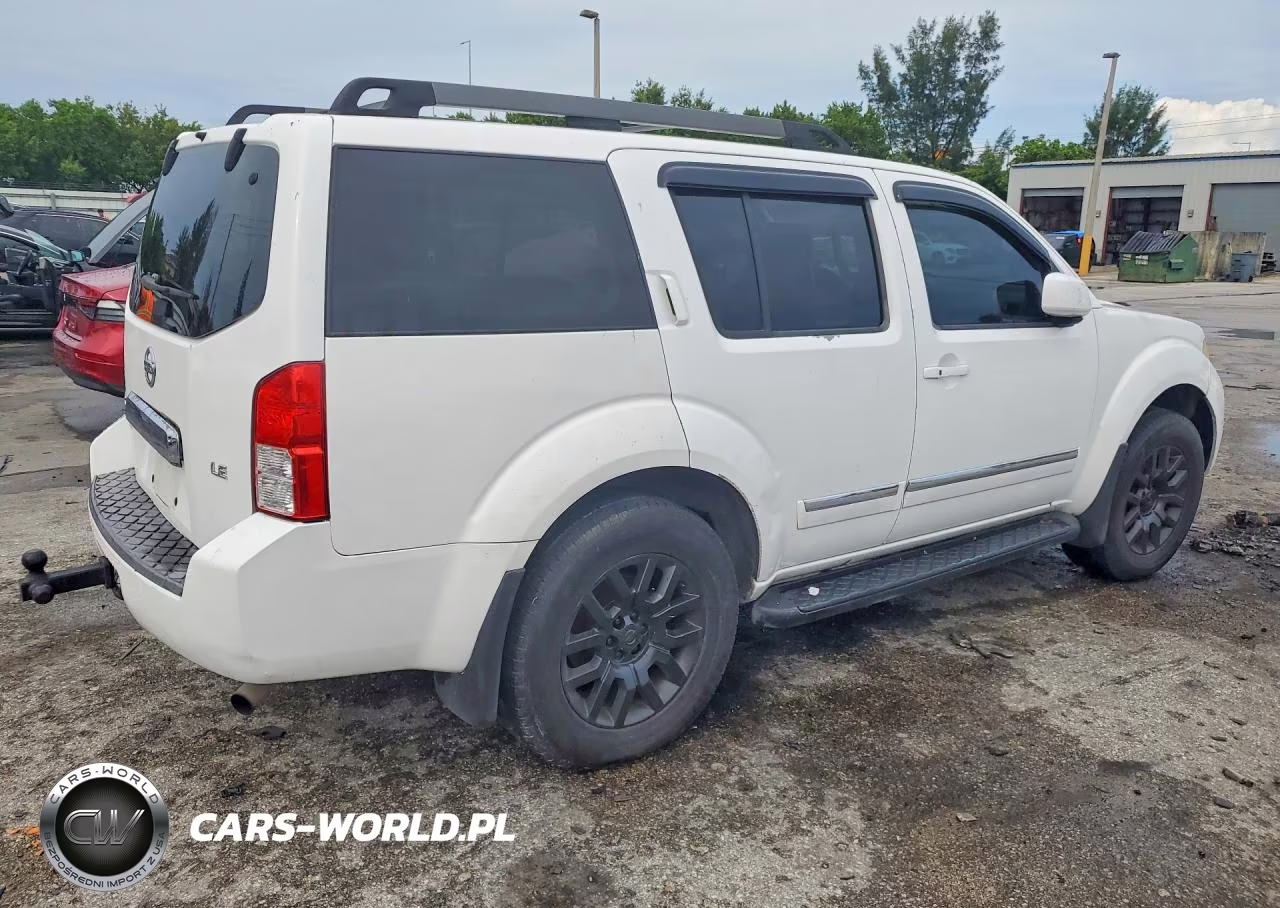 2010 Nissan Pathfinder S Fe+ VIN:5N1AR1NN4AC604389 - 3