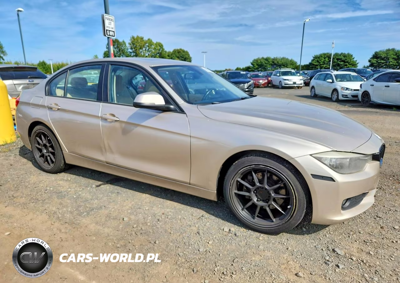 2014 BMW 320 I xDrive VIN:WBA3C3C51EP660671 - 4
