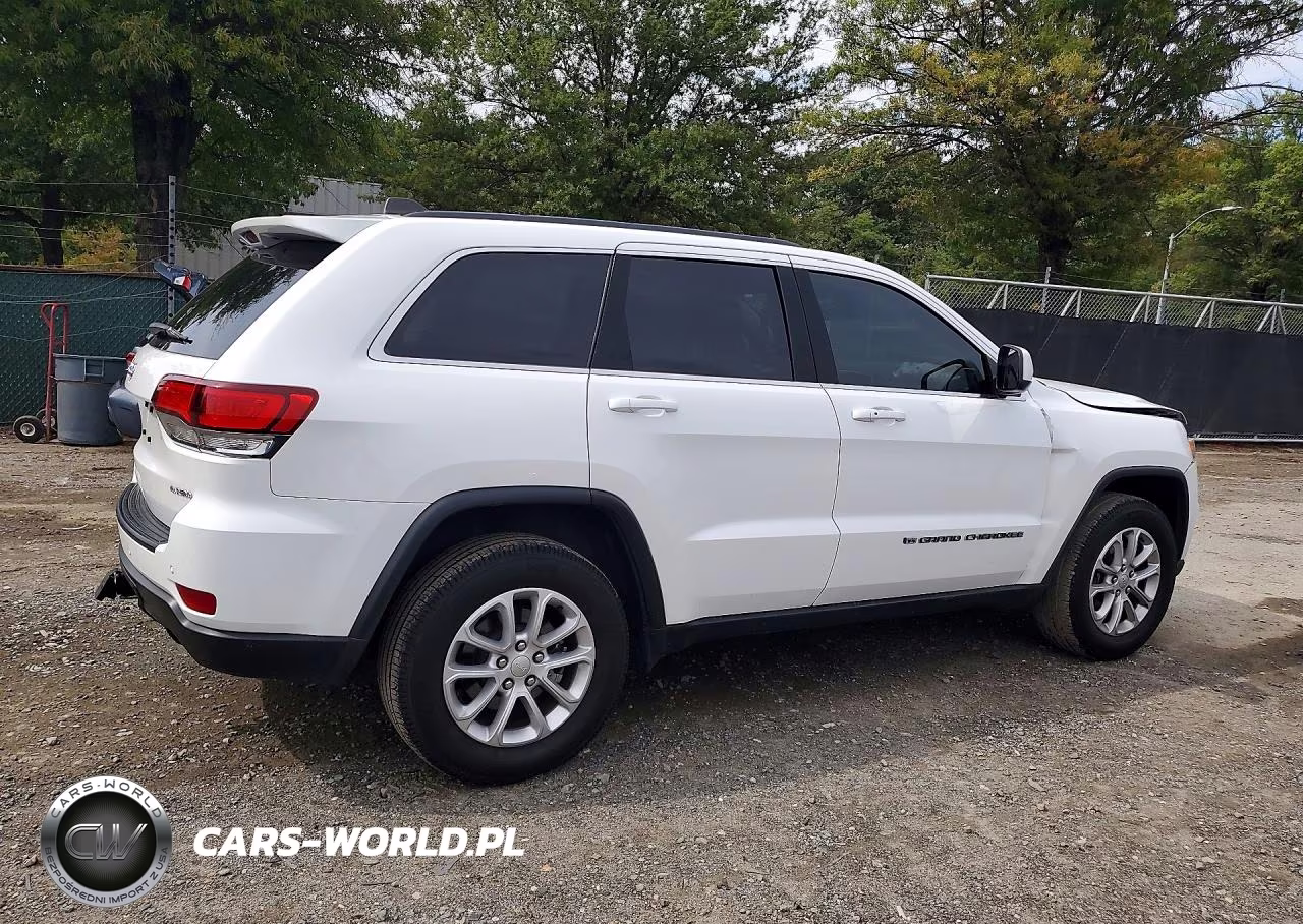 2022 Jeep Grand Cherokee Laredo E VIN:1C4RJFAG3NC175058 - 3