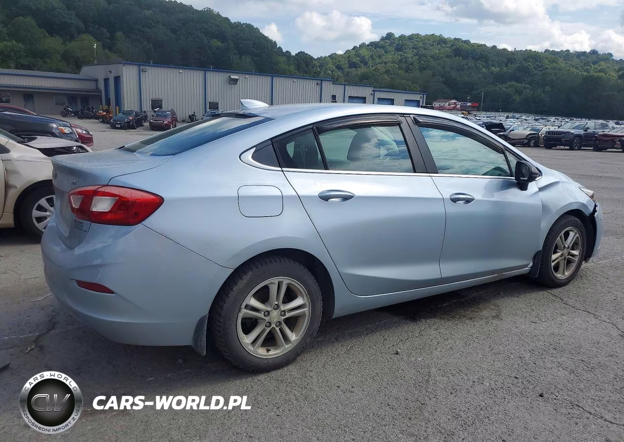 2017 Chevrolet Cruze Lt VIN:1G1BE5SM7H7217578 - 3