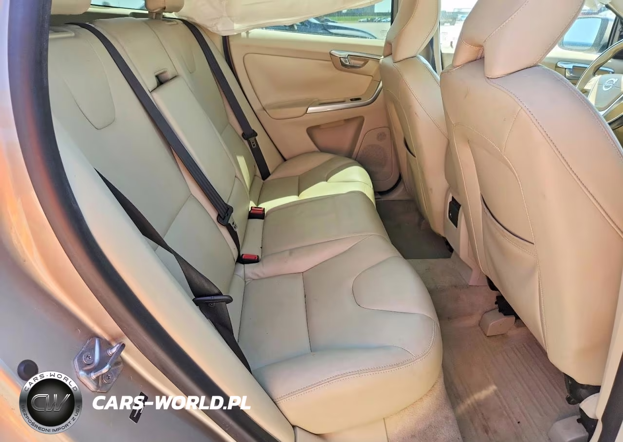 2015 Volvo Xc60 T5 Premier VIN:YV440MDK5F2646925 - 10