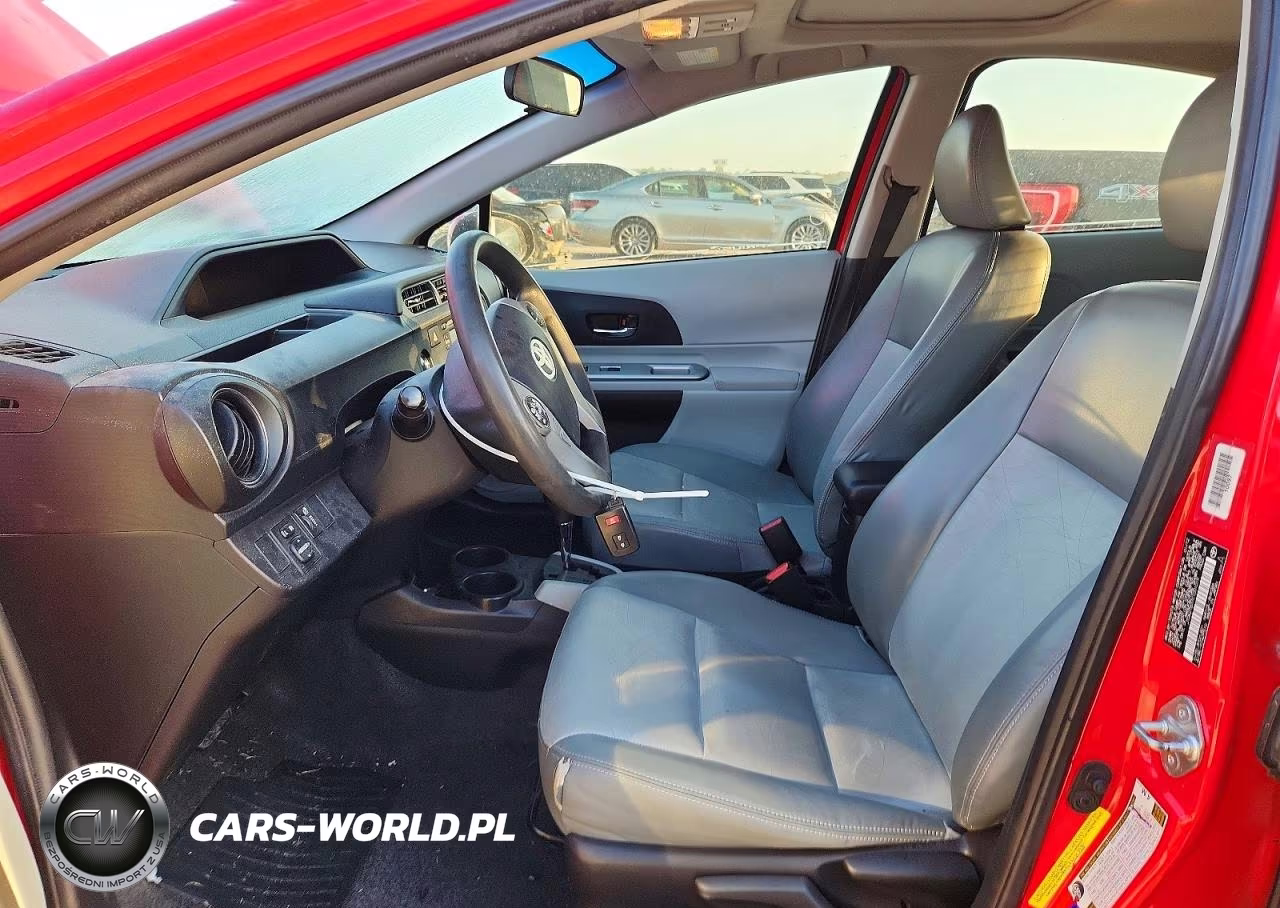 2012 Toyota Prius C Four VIN:JTDKDTB37C1001019 - 7