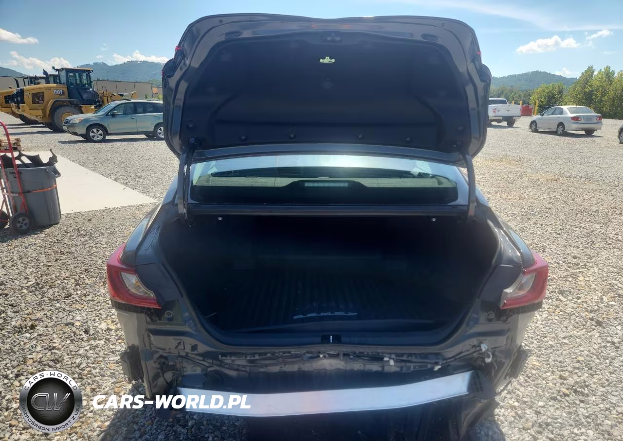 2026 Toyota Camry Le VIN:4T1DAACK1TU323015 - 6