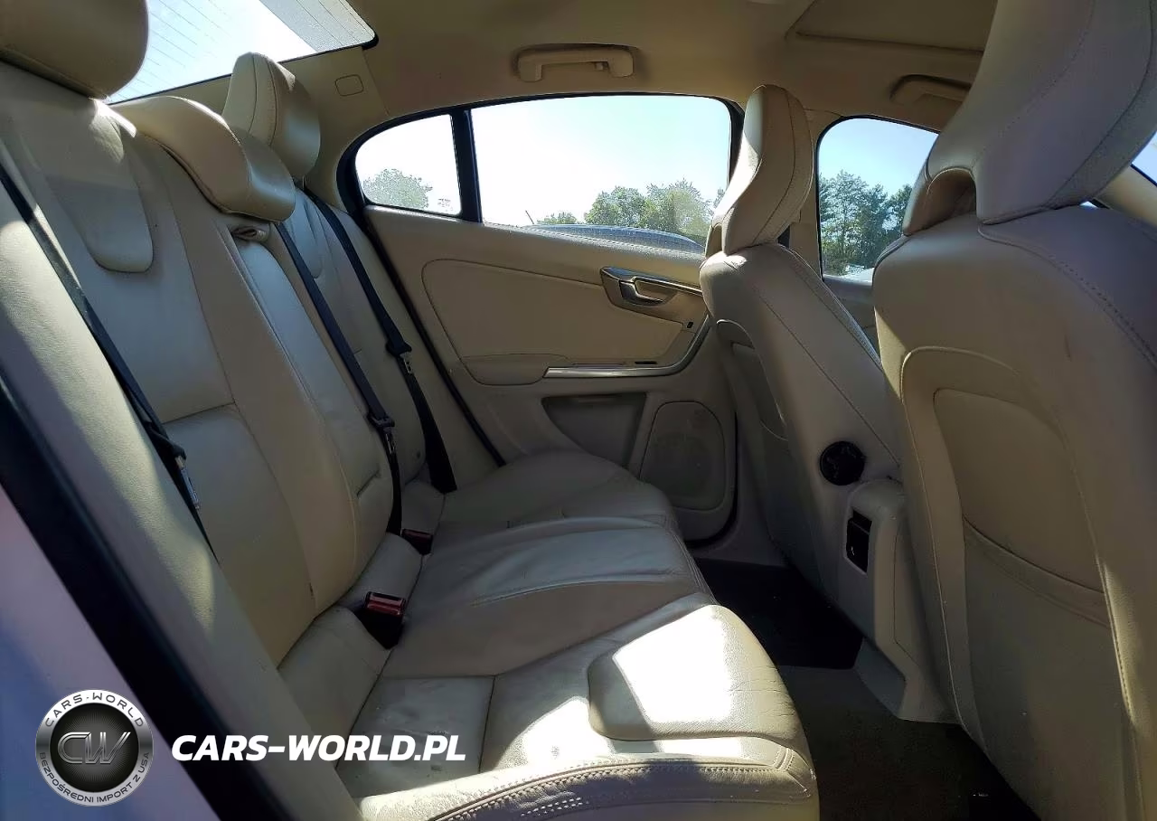 2013 Volvo S60 T5 VIN:YV1612FSXD2187649 - 10