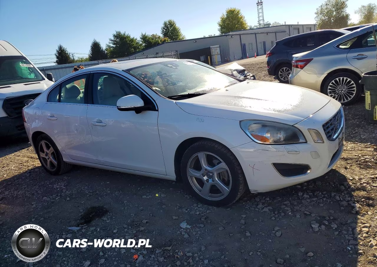 2013 Volvo S60 T5 VIN:YV1612FSXD2187649 - 4