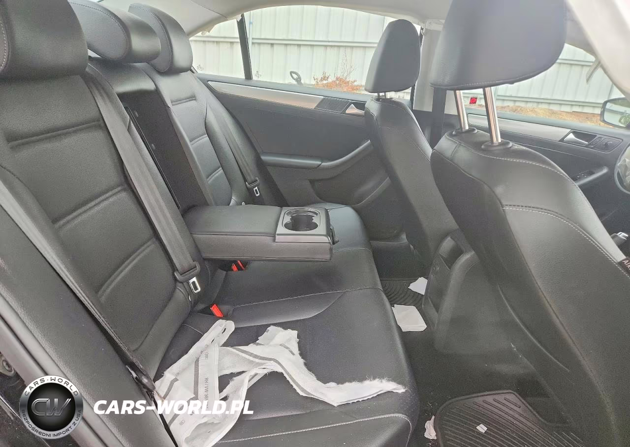 2018 Volkswagen Jetta Se VIN:3VWDB7AJXJM260249 - 10