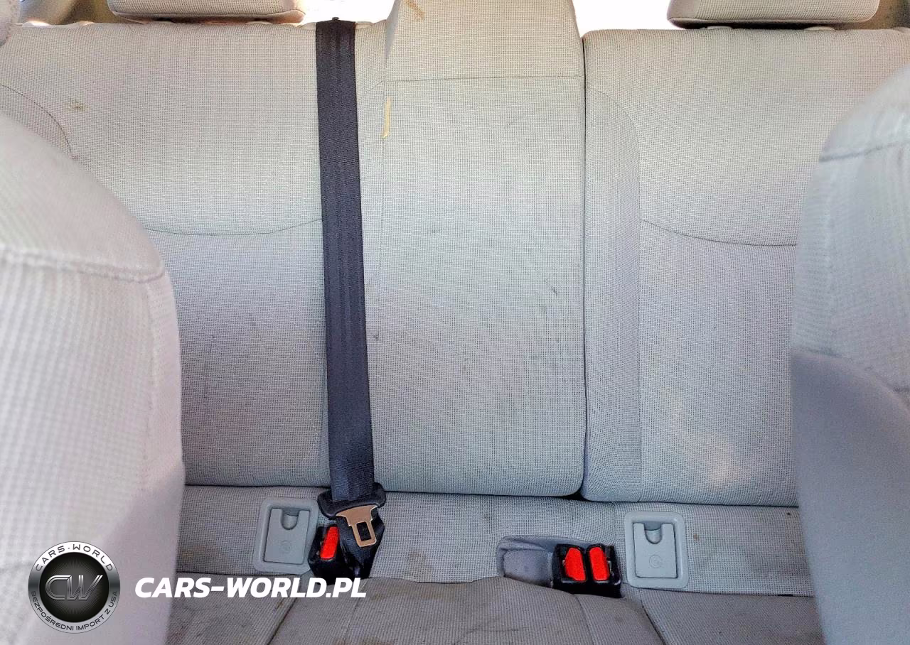 2024 Toyota Corolla Cross L VIN:7MUAAABG1RV083164 - 10