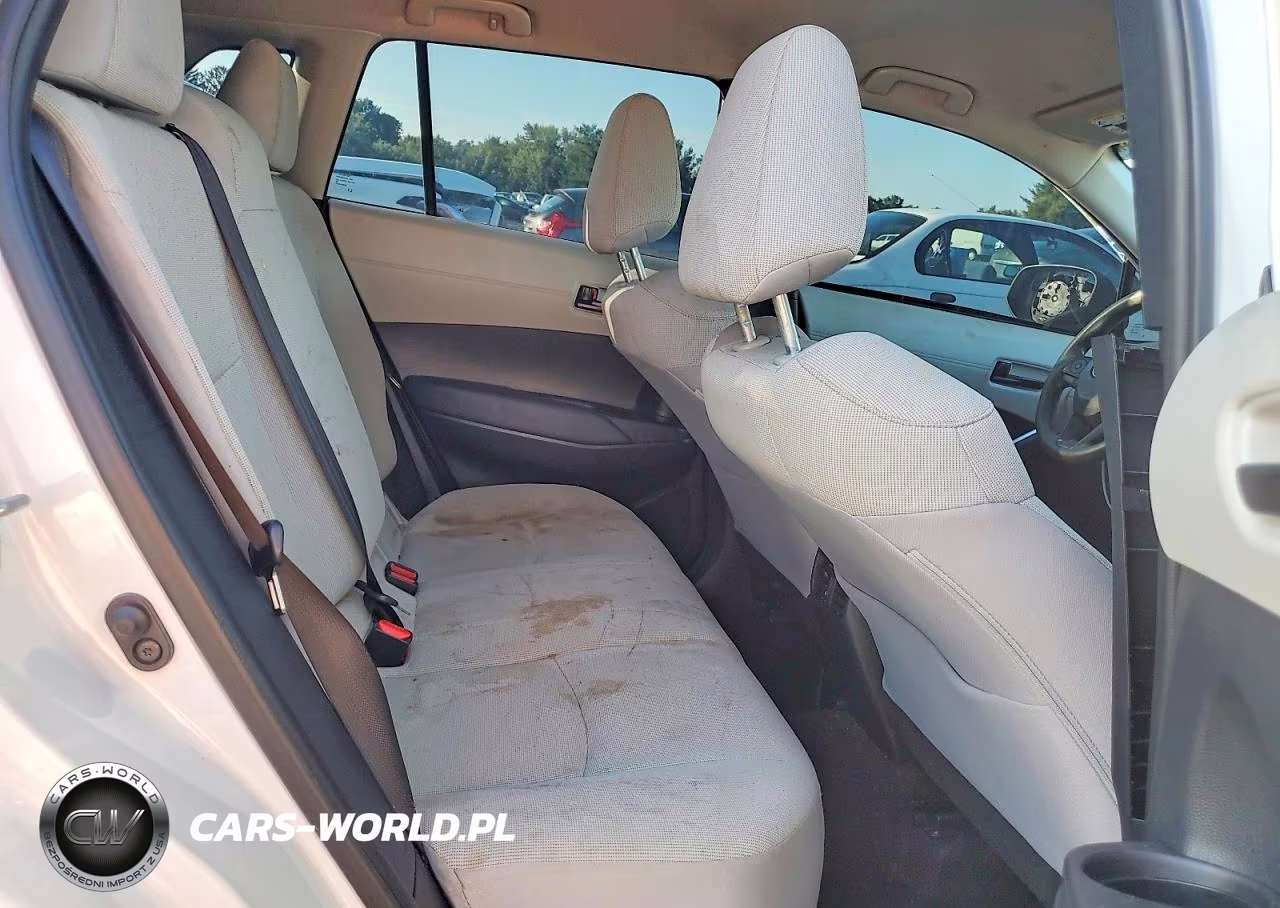 2024 Toyota Corolla Cross L VIN:7MUAAABG1RV083164 - 11