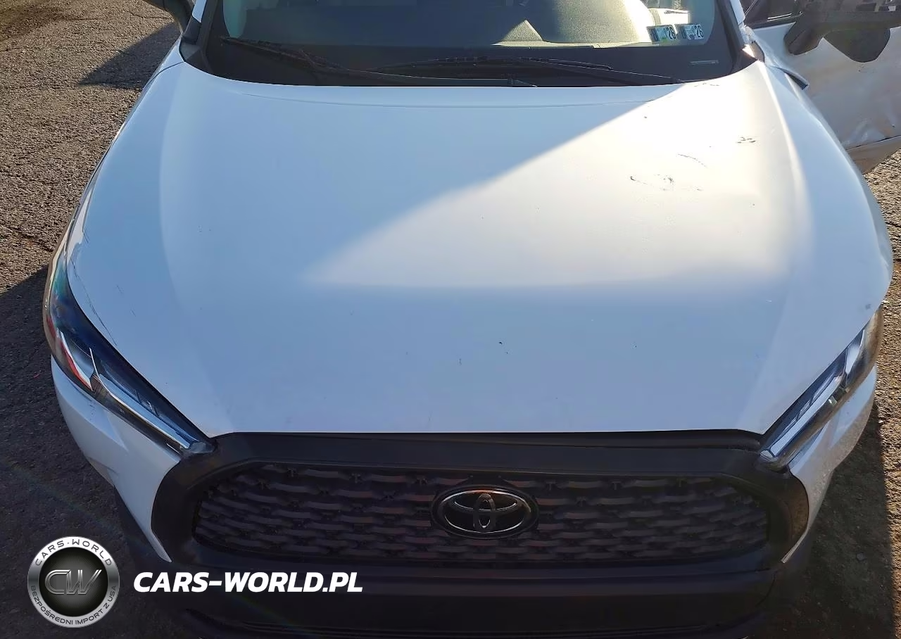2024 Toyota Corolla Cross L VIN:7MUAAABG1RV083164 - 12