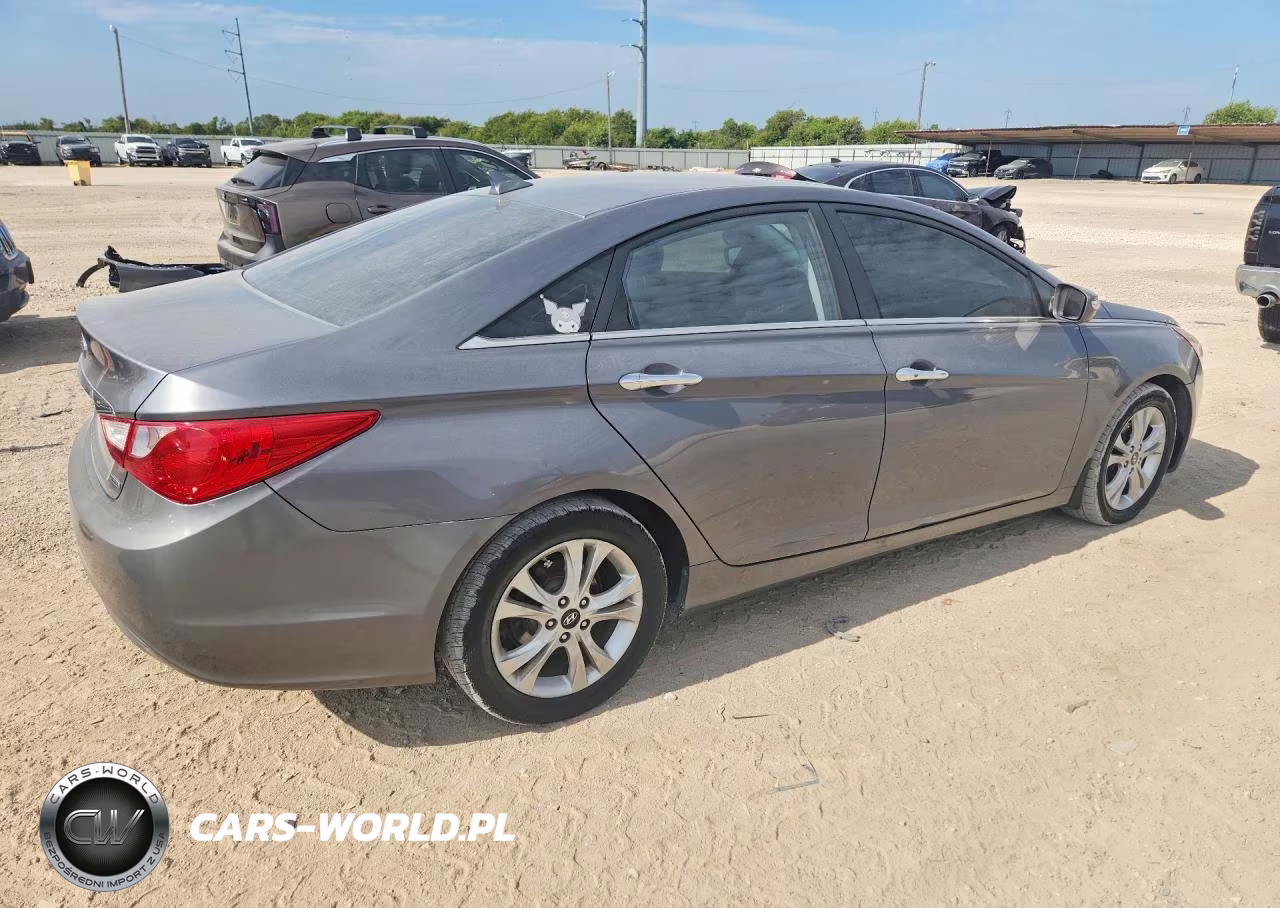 2011 Hyundai Sonata Limited VIN:5NPEC4AC2BH169388 - 3