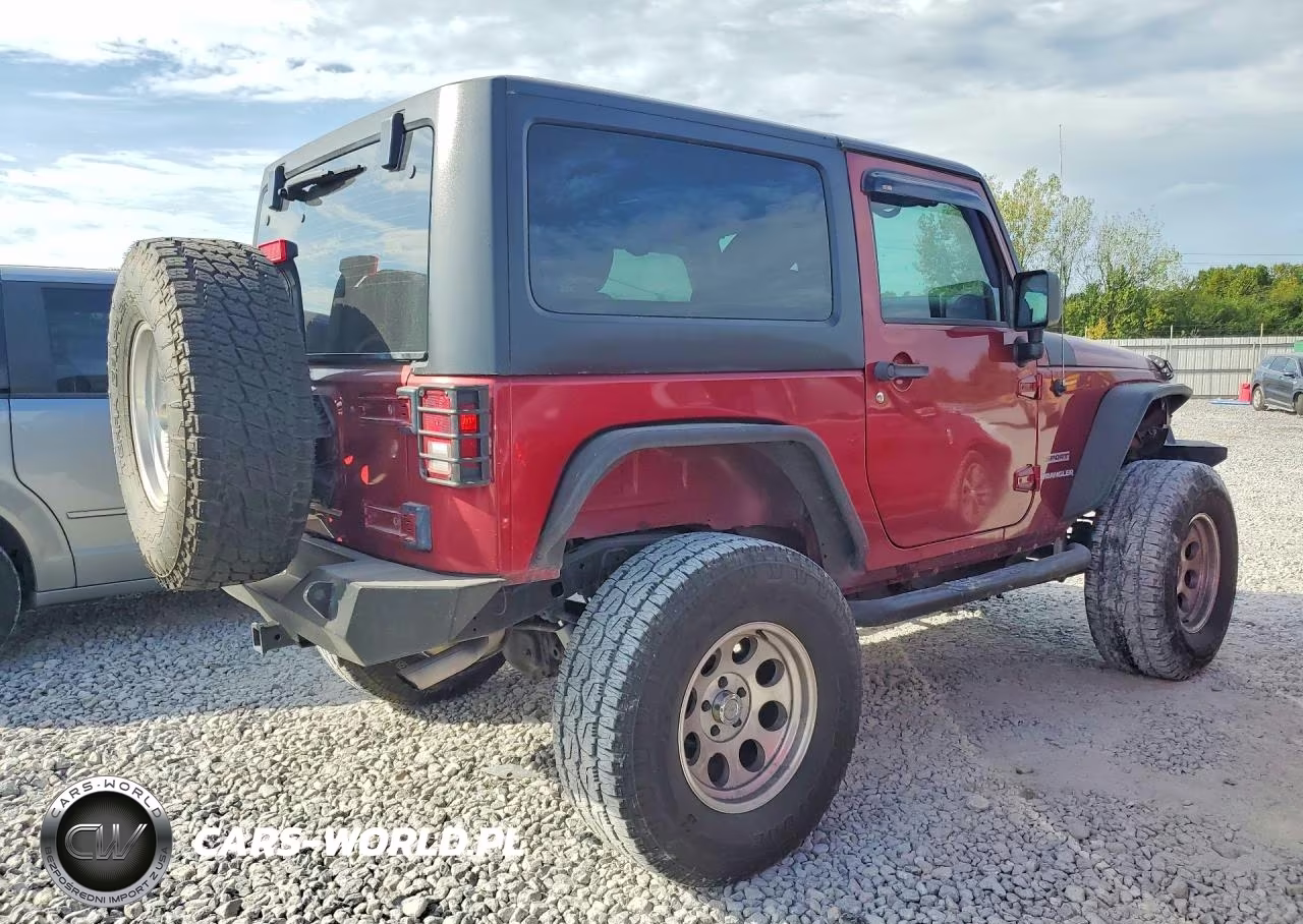 2011 Jeep Wrangler Sport VIN:1J4AA2D17BL531269 - 3