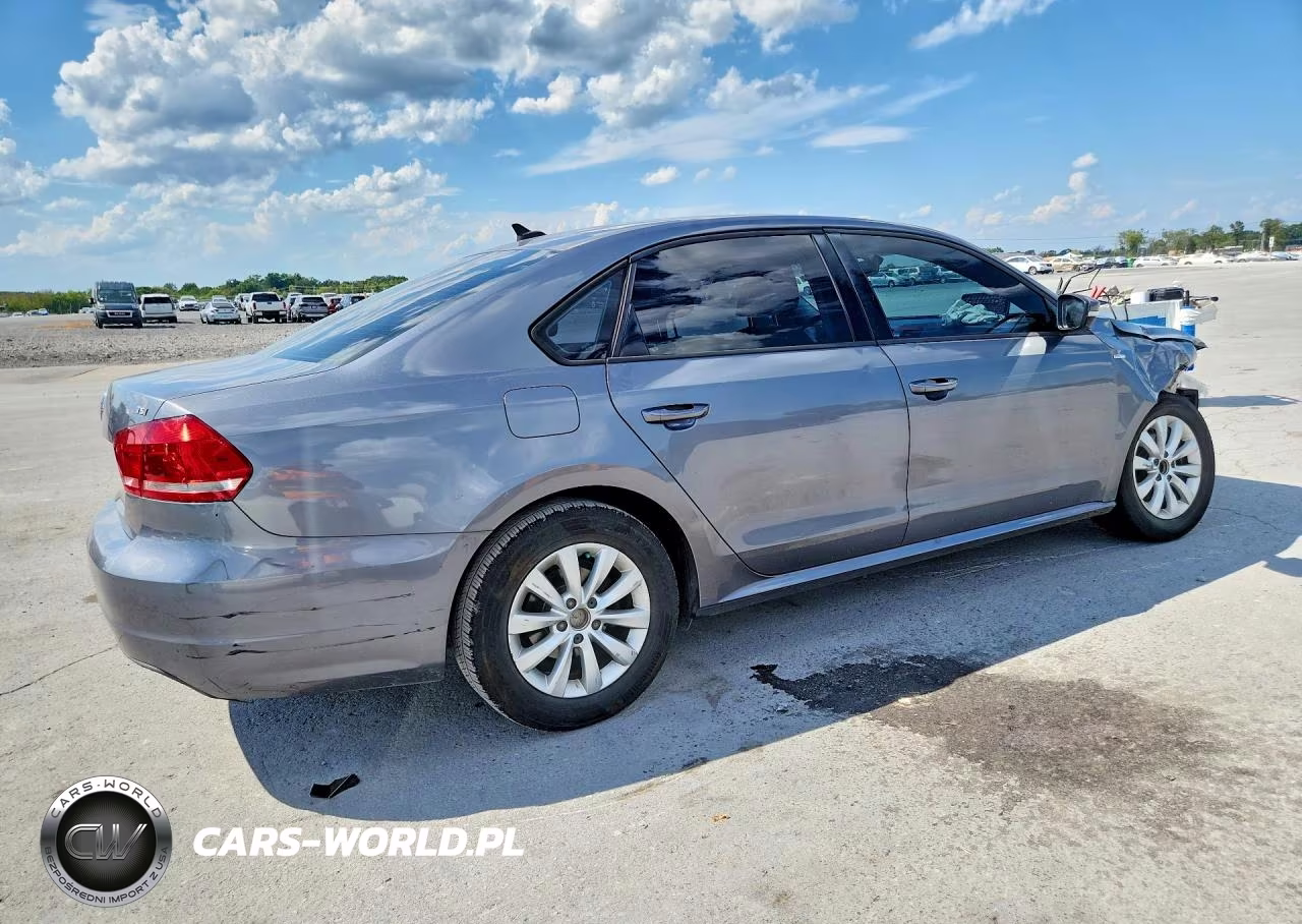 2015 Volkswagen Passat S VIN:1VWAT7A31FC027032 - 3