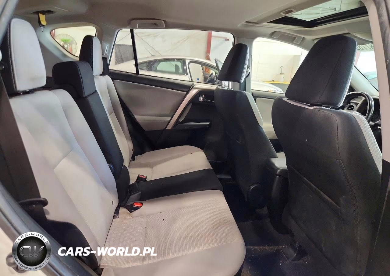 2018 Toyota Rav4 Xle VIN:JTMRFREV0JJ260957 - 11