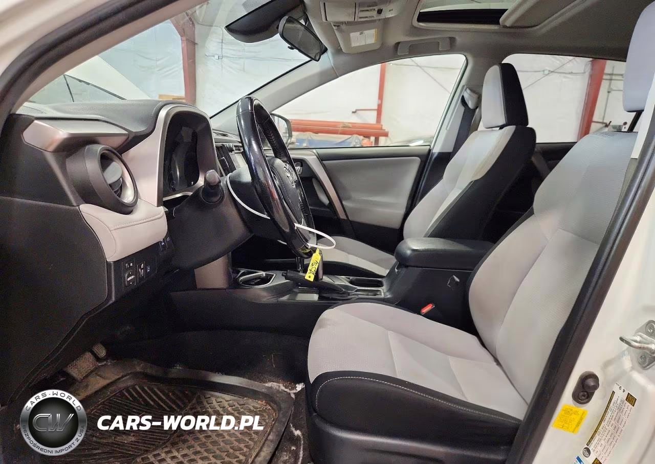 2018 Toyota Rav4 Xle VIN:JTMRFREV0JJ260957 - 7
